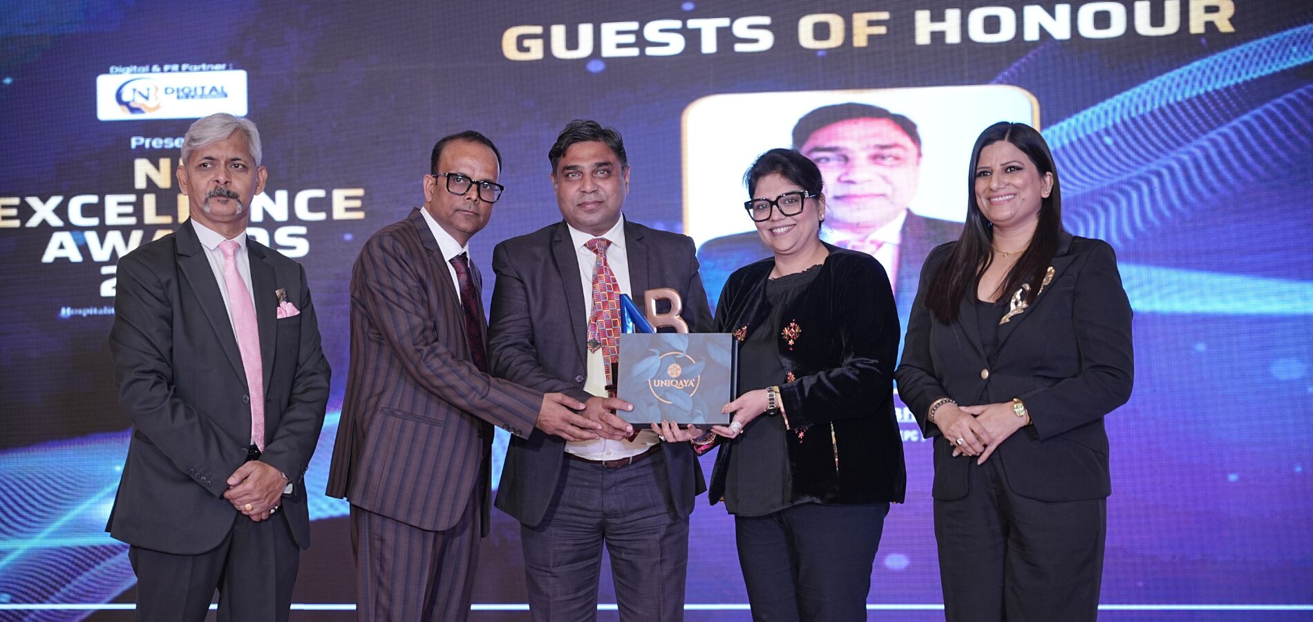 Guest Of Hounors (3)