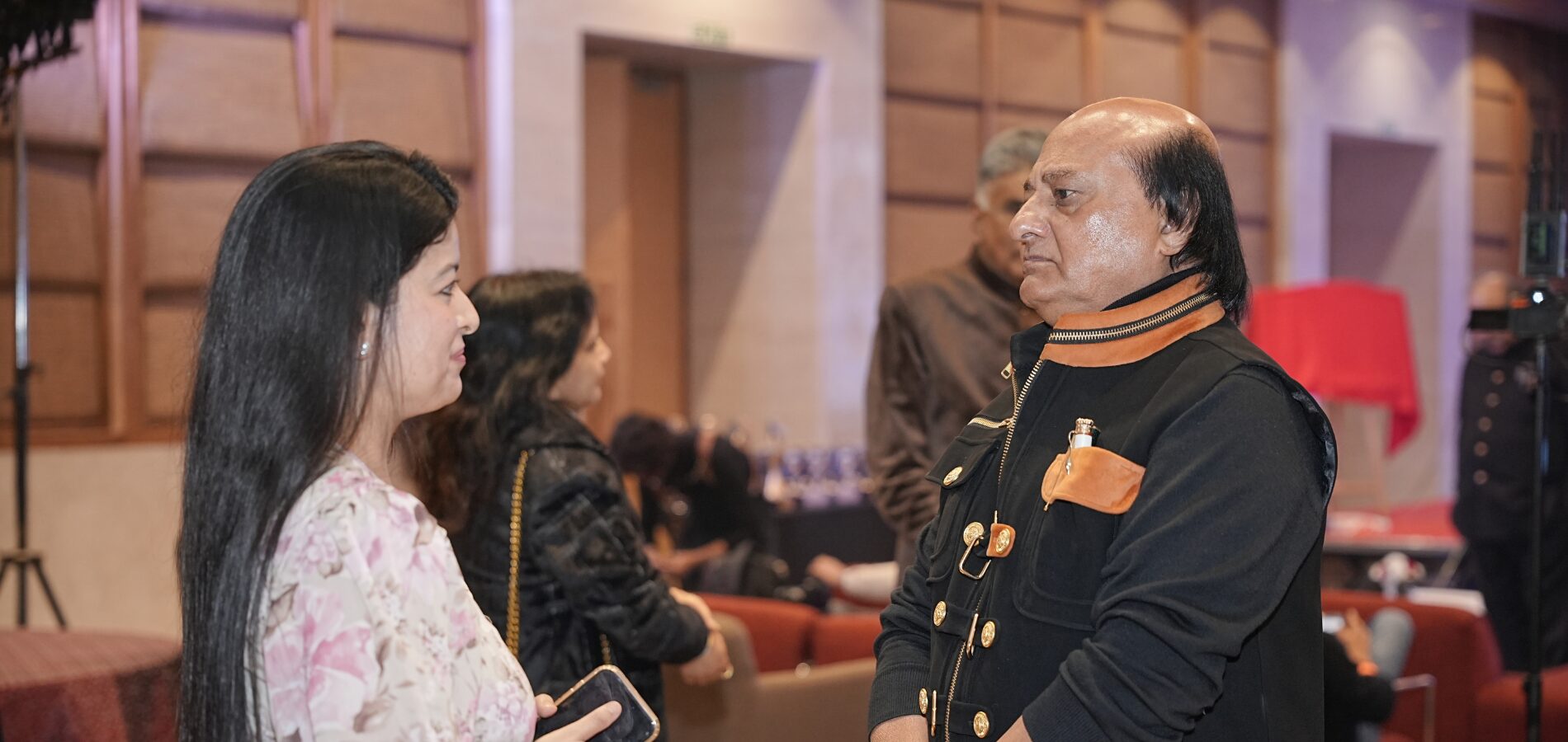 Guest Of Hounors (8)