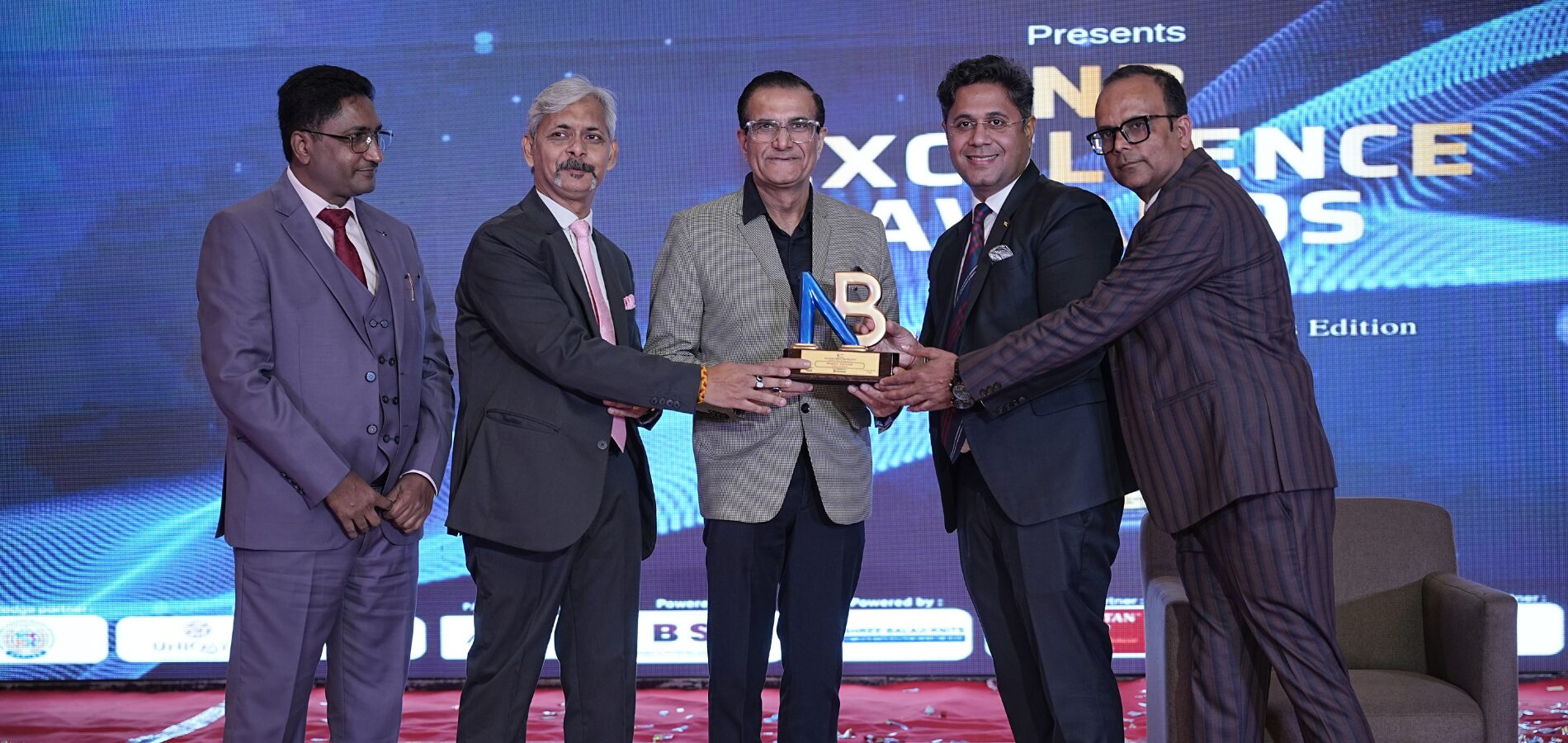 Guest Of Hounors (12)