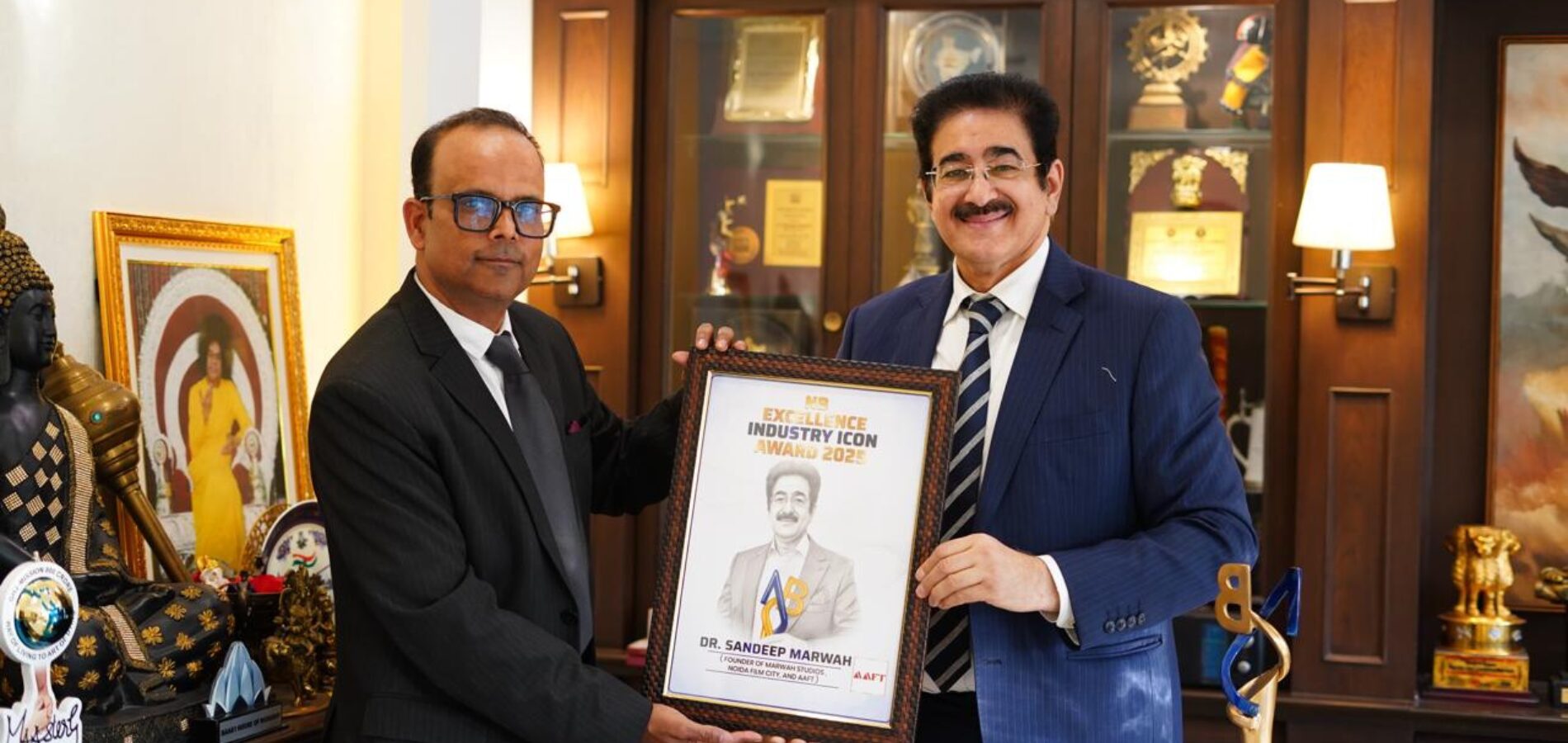 Industry Icon Award Dr. Sandeep Marwah