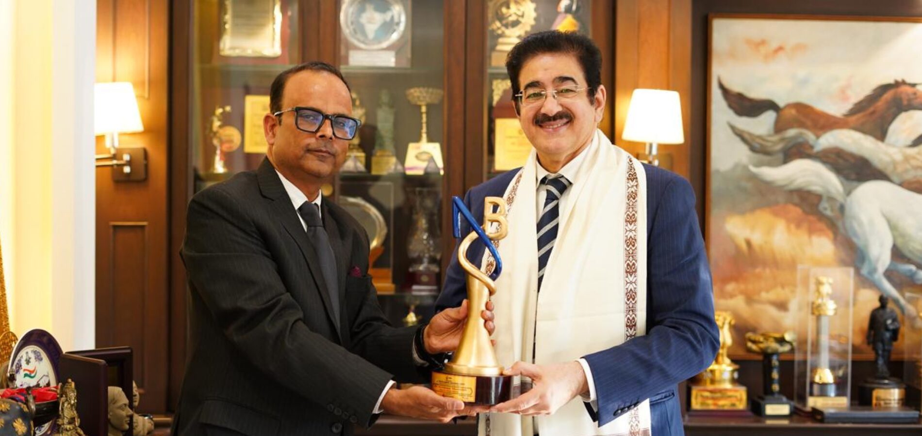 Industry Icon Award Dr. Sandeep Marwah